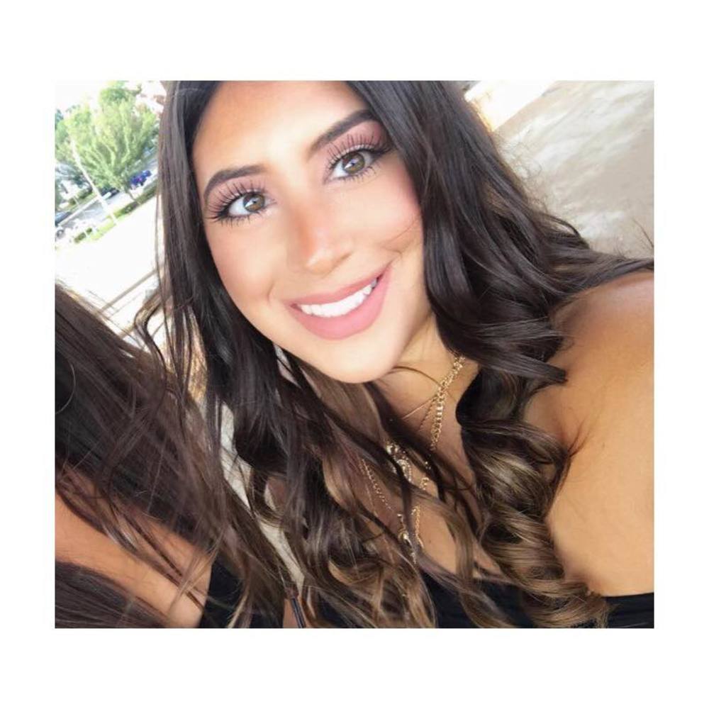 Meet your Posher, Elena